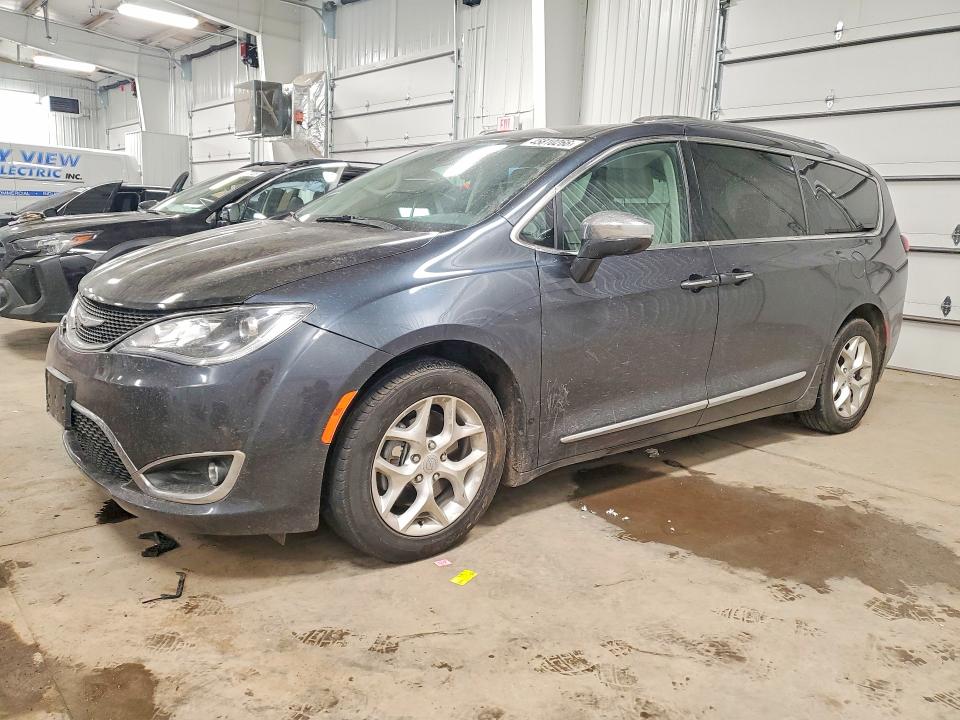 2020 Chrysler Pacifica მანქანა იყიდება აუქციონზე, vin: 2C4RC1GGXLR171436, აუქციონის ნომერი: 45810266