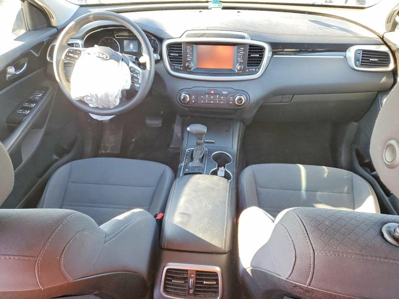 45940176 :رقم المزاد ، 5XYPG4A34KG558974 vin ، 2019 Kia Sorento مزاد بيع