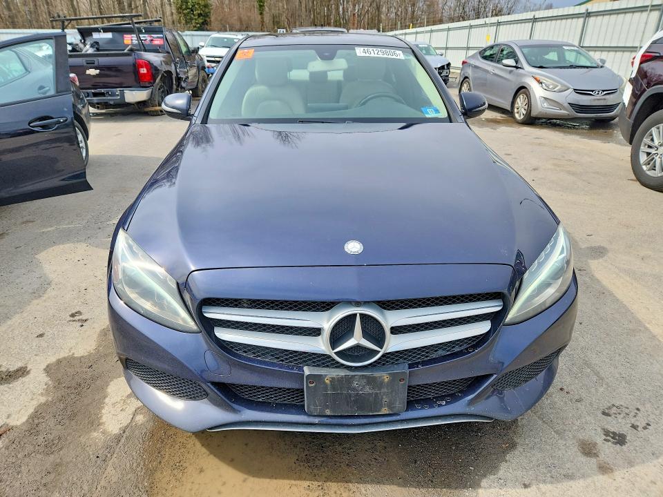 46129806 :رقم المزاد ، 55SWF4JB8GU161500 vin ، 2016 Mercedes-benz C مزاد بيع