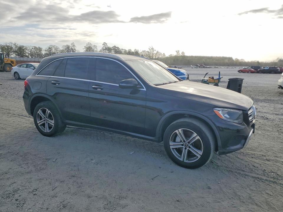 47932486 :رقم المزاد ، WDC0G4JB7JV053960 vin ، 2018 Mercedes-benz Glc مزاد بيع