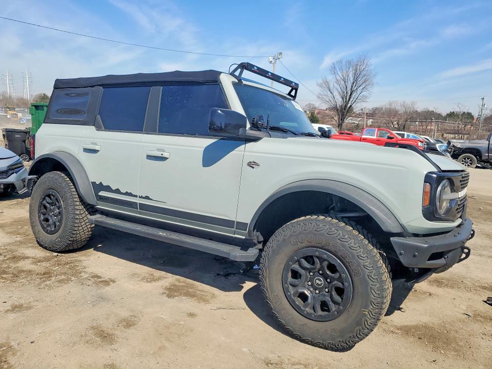 46989476 :رقم المزاد ، 1FMEE5DP0MLA63238 vin ، 2021 Ford Bronco مزاد بيع