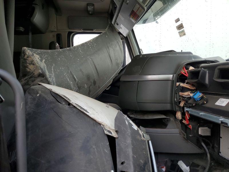 77952815 :رقم المزاد ، 4V4NC9EH9NN602796 vin ، 2022 Volvo Vnl مزاد بيع