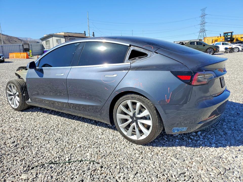 2020 Tesla Model 3 მანქანა იყიდება აუქციონზე, vin: 5YJ3E1EA0LF806156, აუქციონის ნომერი: 46137966
