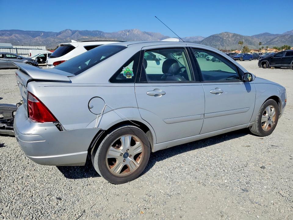 45875796 :رقم المزاد ، 1FAHP38Z05W234765 vin ، 2005 Ford Focus مزاد بيع