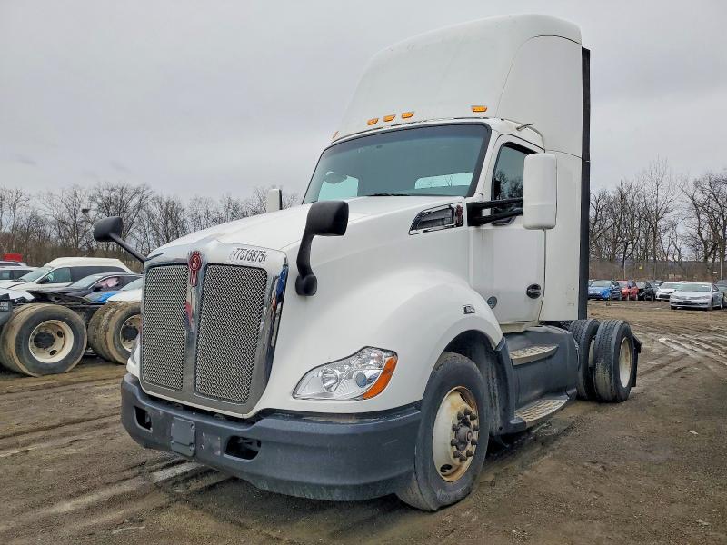 Продажа на аукционе авто 2016 Kenworth T680, vin: 1XKYA48X5GJ496561, номер лота: 77515675
