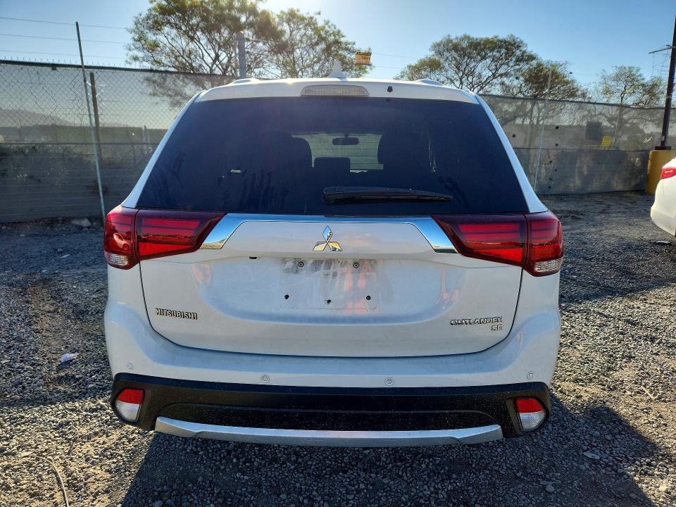 Продаж на аукціоні авто 2018 Mitsubishi Outlander, vin: JA4AD3A38JZ051191, номер лоту: 42069456