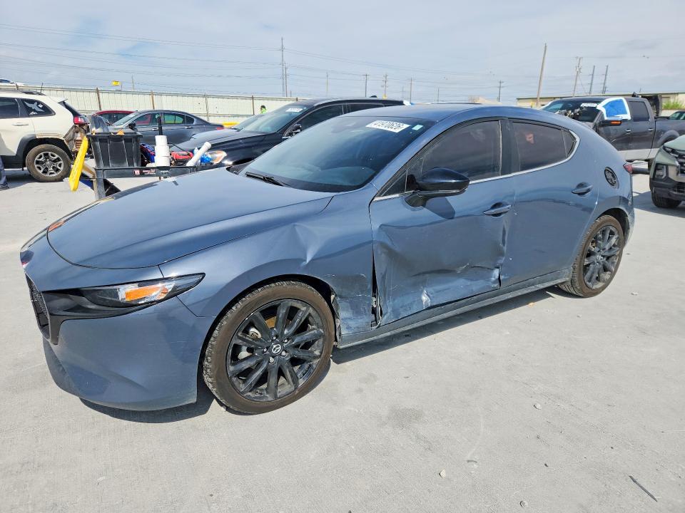 41970626 :رقم المزاد ، JM1BPALL5N1515562 vin ، 2022 Mazda 3 مزاد بيع