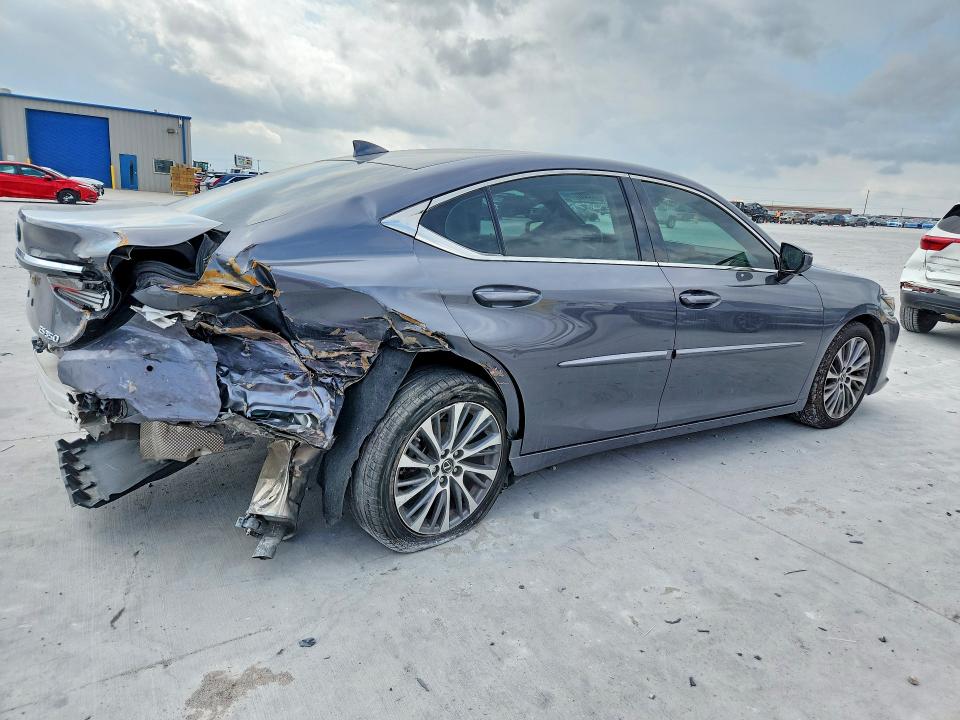 41912606 :رقم المزاد ، 58ADZ1B18MU089340 vin ، 2021 Lexus Es 350 مزاد بيع