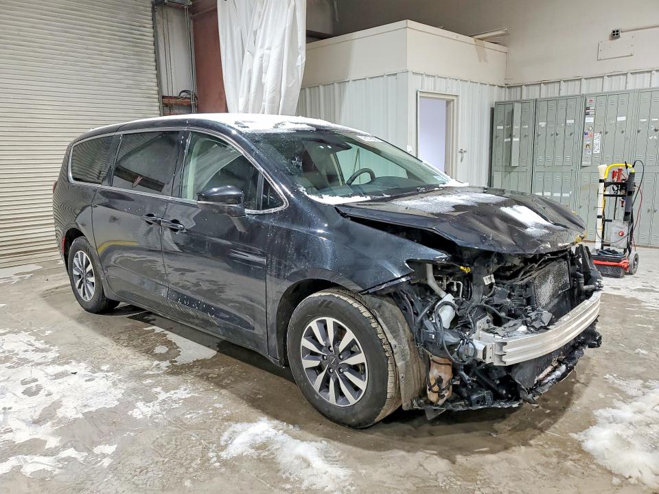 2023 Chrysler Pacifica მანქანა იყიდება აუქციონზე, vin: 2C4RC1L70PR611854, აუქციონის ნომერი: 46372526