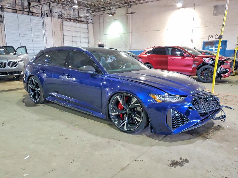 46674606 :رقم المزاد ، WUA1CBF27MN901796 vin ، 2021 Audi Rs6 مزاد بيع