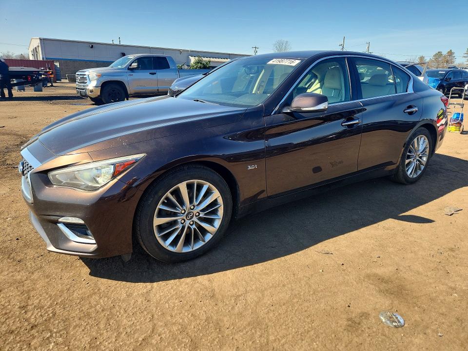 41987716 :رقم المزاد ، JN1EV7AR4JM431029 vin ، 2018 Infiniti Q50 مزاد بيع