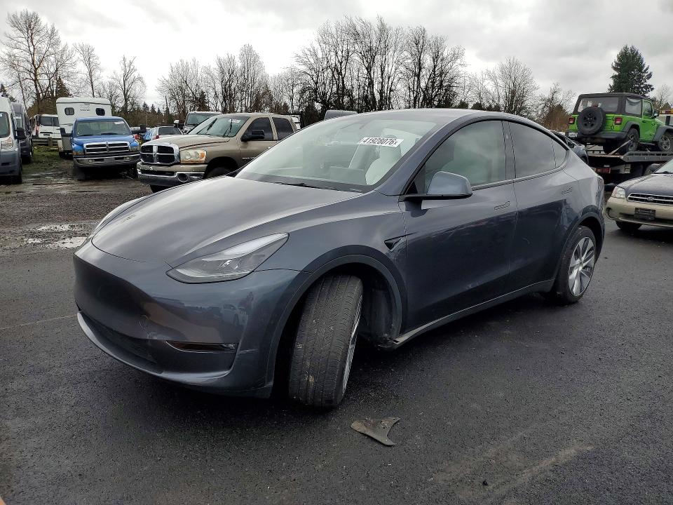 2023 Tesla Model Y მანქანა იყიდება აუქციონზე, vin: 7SAYGDEE7PF936996, აუქციონის ნომერი: 41928076