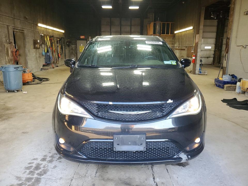 2019 Chrysler Pacifica მანქანა იყიდება აუქციონზე, vin: 2C4RC1FG8KR669134, აუქციონის ნომერი: 47266896
