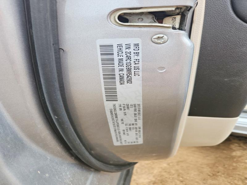 47794726 :رقم المزاد ، 2C4RC1DG9MR542902 vin ، 2021 Chrysler Voyager مزاد بيع