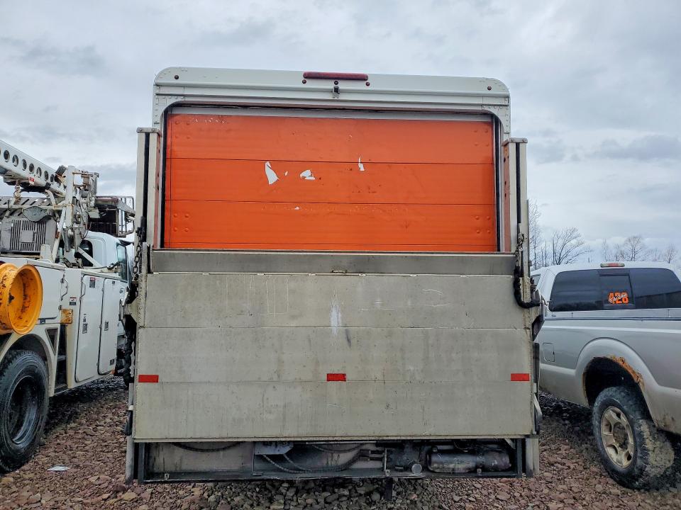 53241336 :رقم المزاد ، 4UZAC3DV2ECFW4420 vin ، 2014 Frht - Freightliner Chassis مزاد بيع