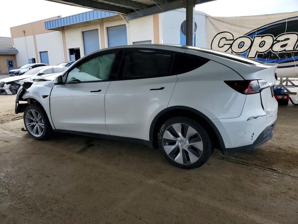 Продажа на аукционе авто 2023 Tesla Model Y, vin: 7SAYGDEEXPF638958, номер лота: 79735155