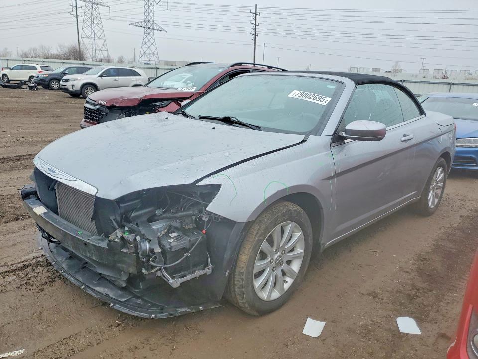 79802695 :رقم المزاد ، 1C3BCBEB0EN158360 vin ، 2014 Chrysler 200 مزاد بيع