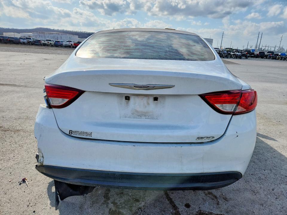 Продаж на аукціоні авто 2016 Chrysler 200, vin: 1C3CCCFB7GN120054, номер лоту: 45607946