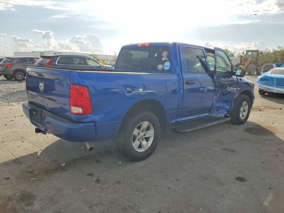 41590296 :رقم المزاد ، 1C6RR6KT8JS315570 vin ، 2018 Ram 1500 مزاد بيع