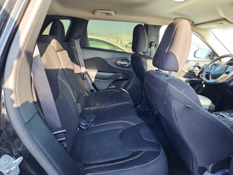 48061486 :رقم المزاد ، 1C4PJLCB8FW611409 vin ، 2015 Jeep Cherokee North 4dr 2 مزاد بيع