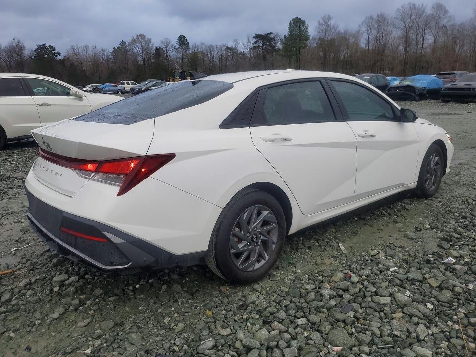 2024 Hyundai Elantra მანქანა იყიდება აუქციონზე, vin: KMHLM4DG3RU755936, აუქციონის ნომერი: 46283756
