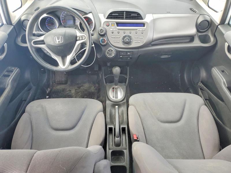 2013 Honda Fit მანქანა იყიდება აუქციონზე, vin: LUCGE8H56D3005587, აუქციონის ნომერი: 46851396
