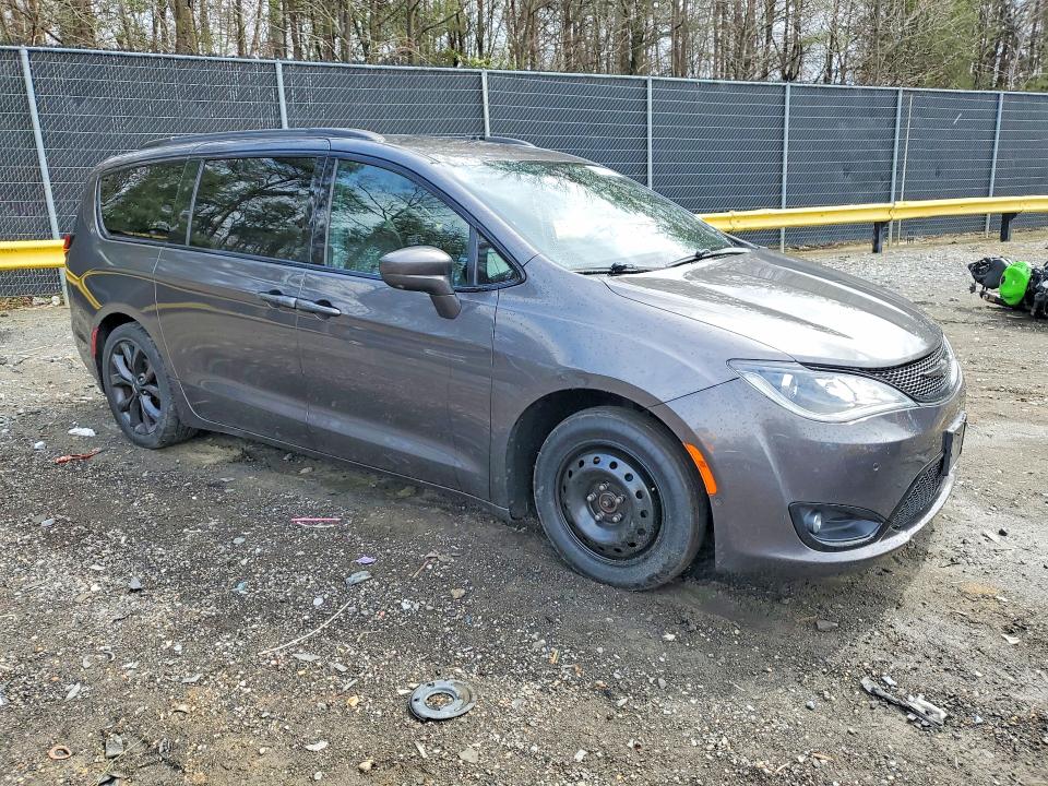 2018 Chrysler Pacifica მანქანა იყიდება აუქციონზე, vin: 2C4RC1EG5JR204293, აუქციონის ნომერი: 48043956