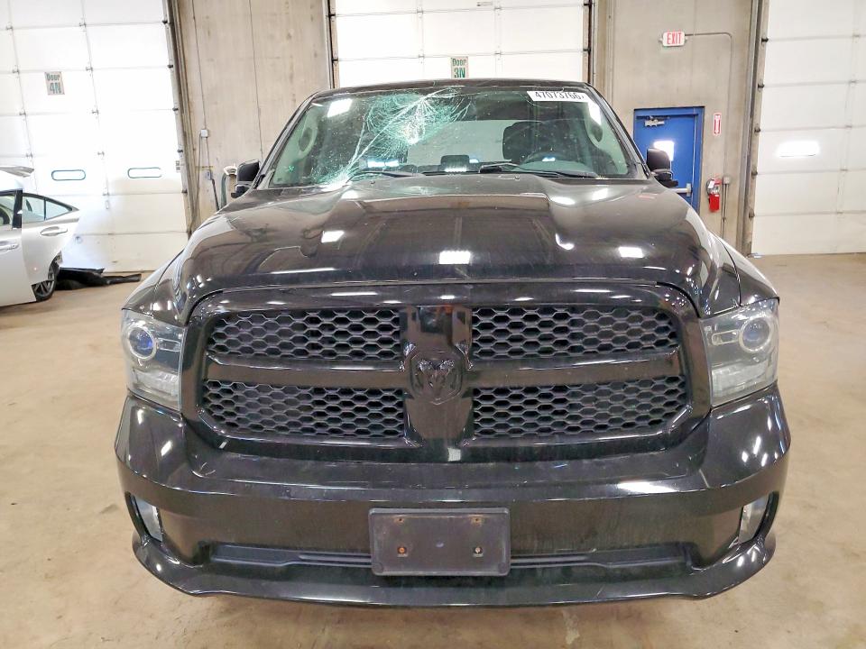 47073766 :رقم المزاد ، 1C6RR7KT2ES437420 vin ، 2014 Ram 1500 مزاد بيع