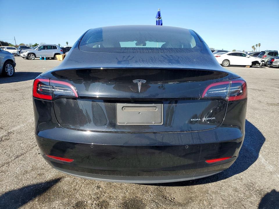 2022 Tesla Model 3 მანქანა იყიდება აუქციონზე, vin: 5YJ3E1EB4NF133819, აუქციონის ნომერი: 41898316
