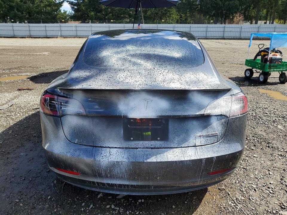 47445516 :رقم المزاد ، 5YJ3E1EB8JF074414 vin ، 2018 Tesla Model 3 مزاد بيع