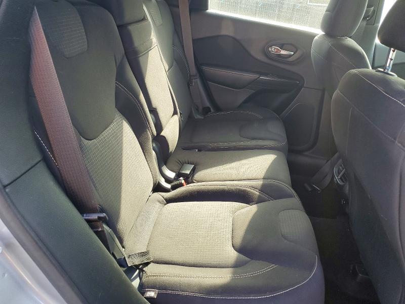 Продажа на аукционе авто 2015 Jeep Cherokee, vin: 1C4PJLCB0FW531165, номер лота: 47983126