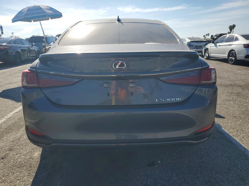 2024 Lexus Es 300h მანქანა იყიდება აუქციონზე, vin: 58ABA1C10RU043473, აუქციონის ნომერი: 47643826