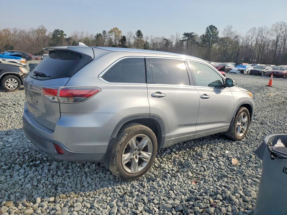 47722106 :رقم المزاد ، 5TDDKRFH4FS143536 vin ، 2015 Toyota Highlander مزاد بيع