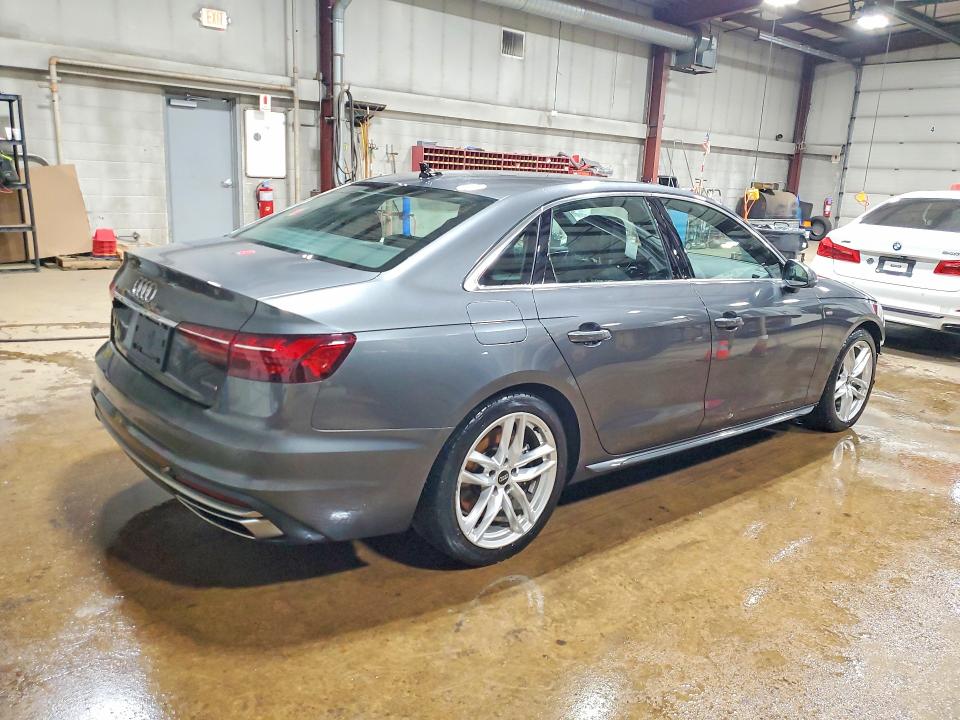 Продаж на аукціоні авто 2022 Audi A4, vin: WAUEAAF45NN010761, номер лоту: 46449466