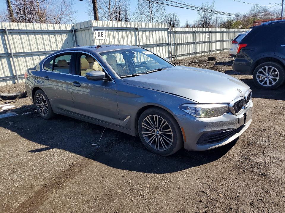 46643336 :رقم المزاد ، WBAJR7C04LWW68543 vin ، 2020 Bmw 530 مزاد بيع