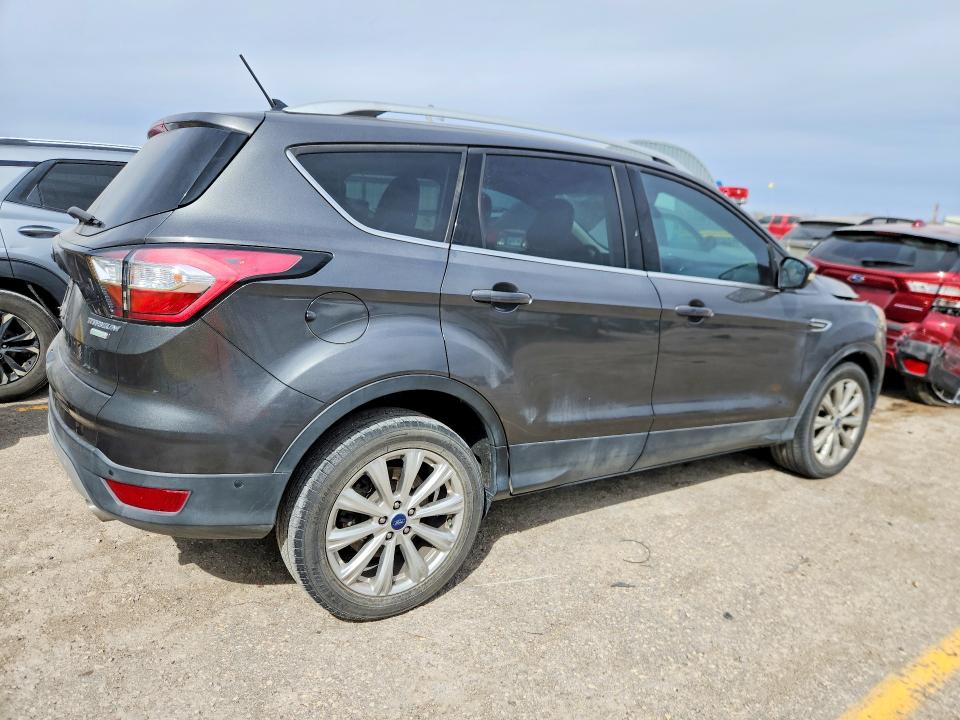 2018 Ford Escape მანქანა იყიდება აუქციონზე, vin: 1FMCU0J99JUB16785, აუქციონის ნომერი: 47004806