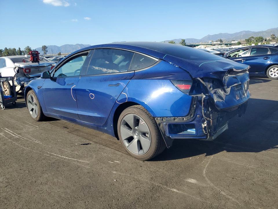 45664086 :رقم المزاد ، 5YJ3E1EA8MF872441 vin ، 2021 Tesla Model 3 مزاد بيع