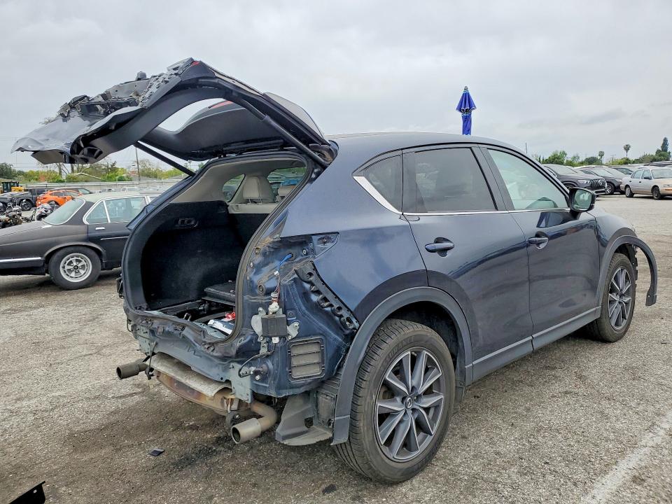 Продажа на аукционе авто 2017 Mazda Cx-5, vin: JM3KFADL8H0131486, номер лота: 47938776