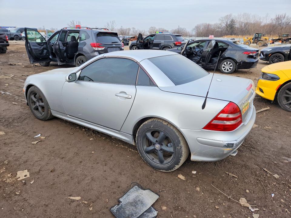 Продажа на аукционе авто 2001 Mercedes-benz Slk, vin: WDBKK65F91F221323, номер лота: 46832376