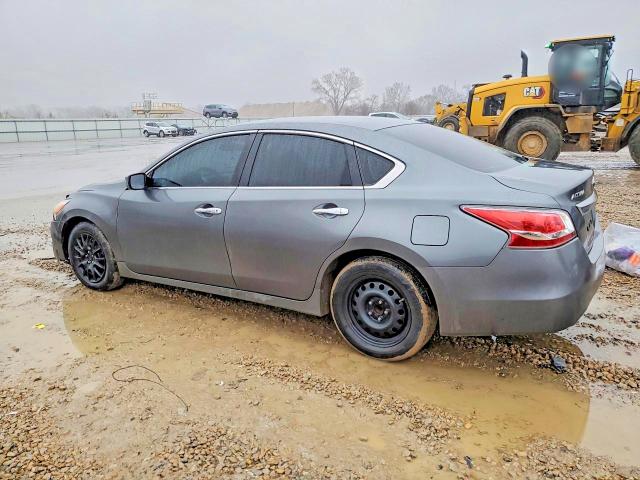2015 Nissan Altima მანქანა იყიდება აუქციონზე, vin: 1N4AL3AP2FN351941, აუქციონის ნომერი: 79597655