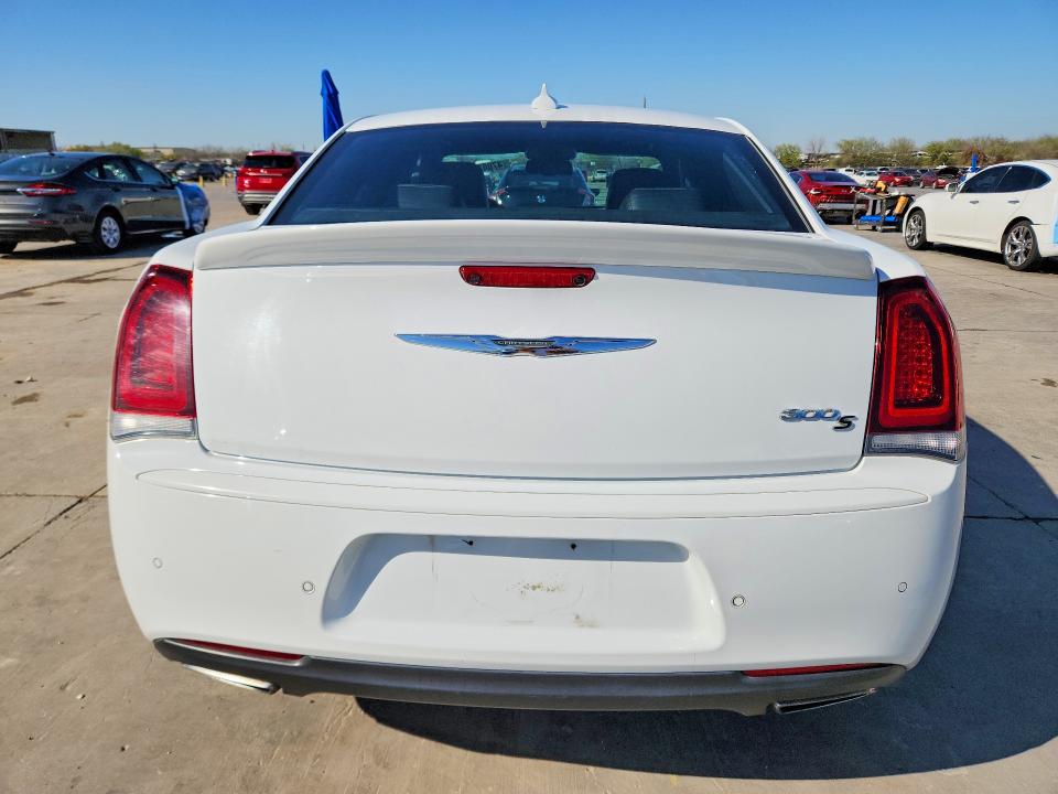 Продажа на аукционе авто 2018 Chrysler 300, vin: 2C3CCABG4JH216469, номер лота: 47002646