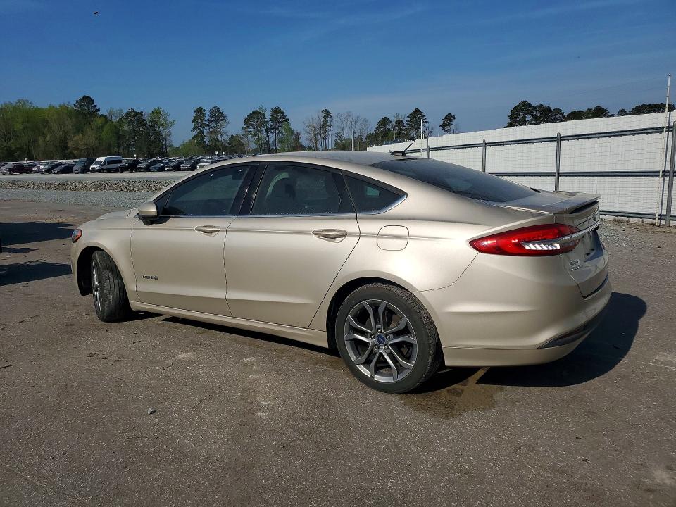 47728666 :رقم المزاد ، 3FA6P0LUXHR357059 vin ، 2017 Ford Fusion مزاد بيع