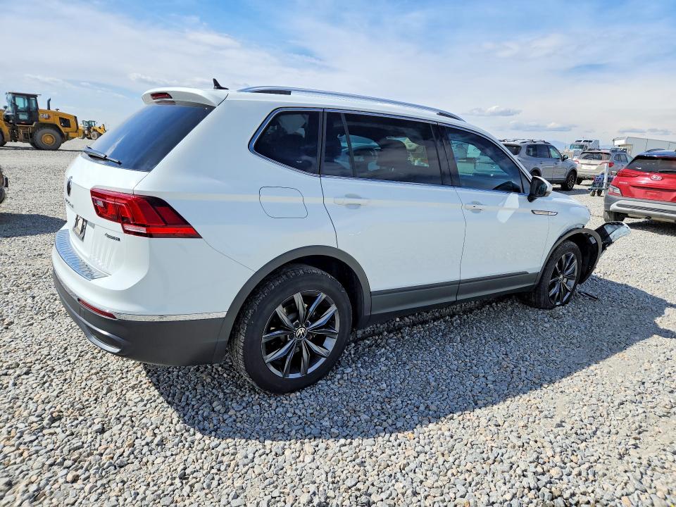 47195276 :رقم المزاد ، 3VV2B7AX4NM127606 vin ، 2022 Volkswagen Tiguan مزاد بيع