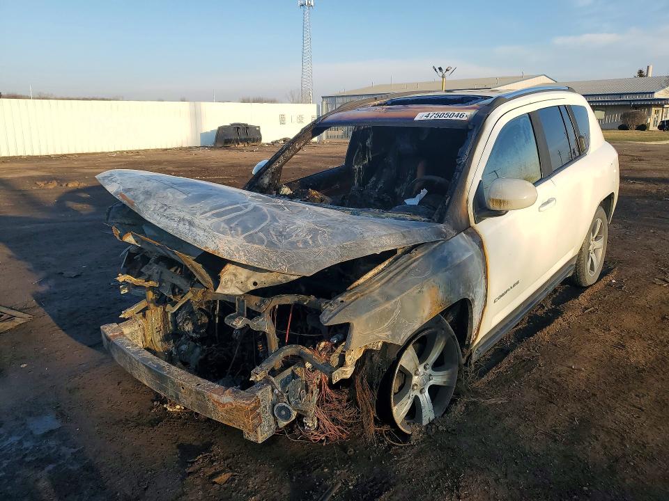 2016 Jeep Compass მანქანა იყიდება აუქციონზე, vin: 1C4NJDEB6GD558586, აუქციონის ნომერი: 47505046