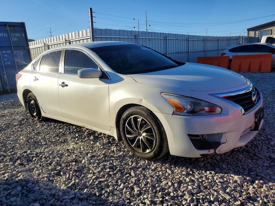 2015 Nissan Altima მანქანა იყიდება აუქციონზე, vin: 1N4AL3AP2FC205910, აუქციონის ნომერი: 46554926