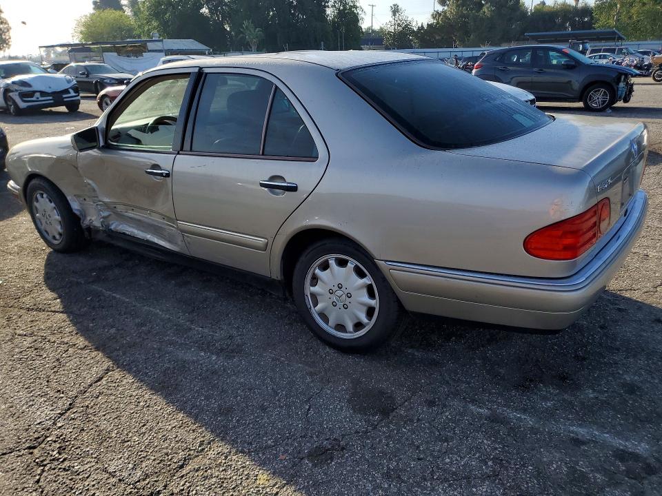 Продажа на аукционе авто 1998 Mercedes-benz E, vin: WDBJF65F8WA648660, номер лота: 46035436