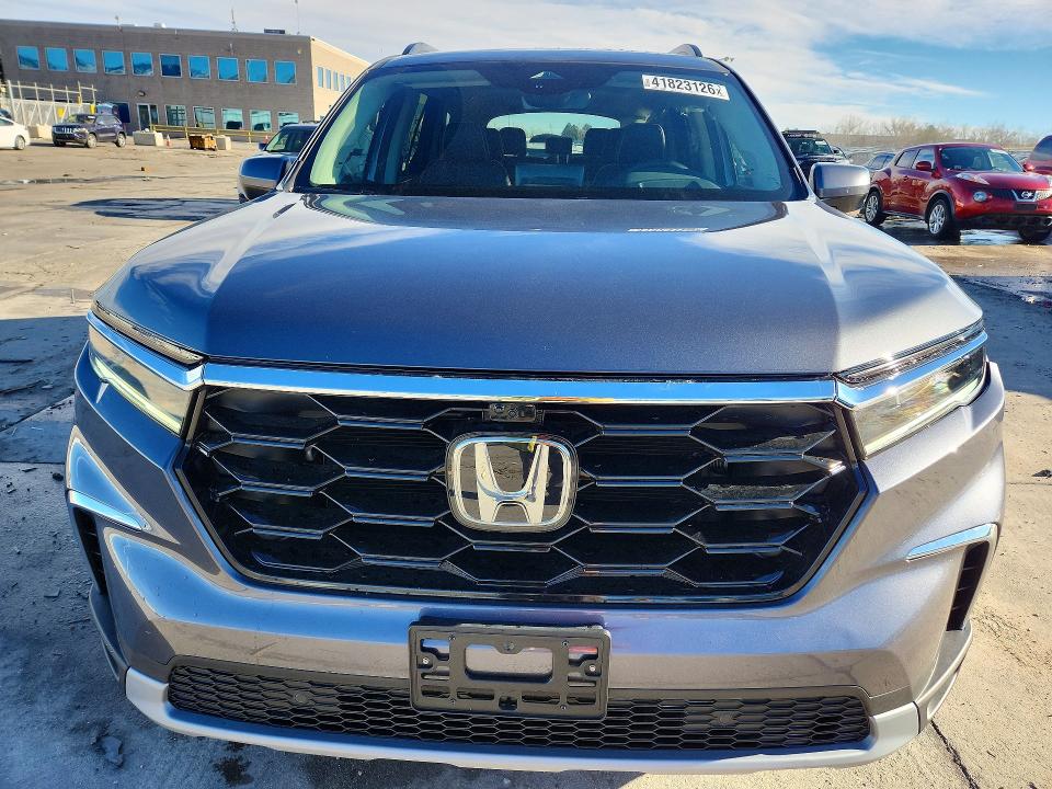 41823126 :رقم المزاد ، 5FNYG1H8XSB124313 vin ، 2025 Honda Pilot مزاد بيع