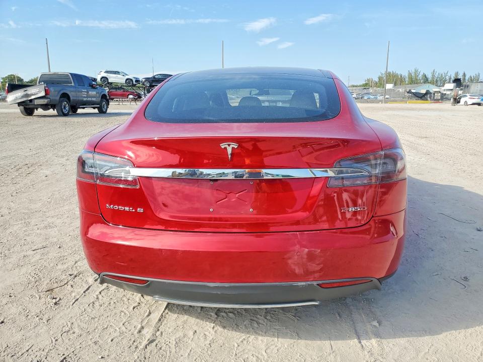Продажа на аукционе авто 2015 Tesla Model S, vin: 5YJSA1H49FF084378, номер лота: 47275996