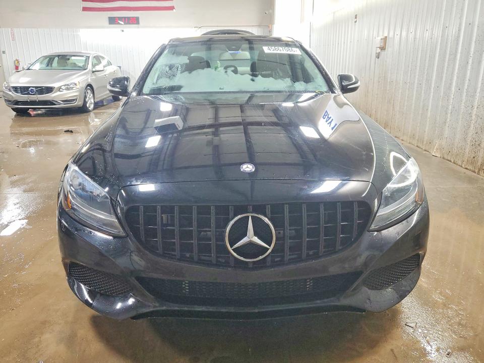 Продажа на аукционе авто 2015 Mercedes-benz C, vin: 55SWF4JB6FU055559, номер лота: 45867086