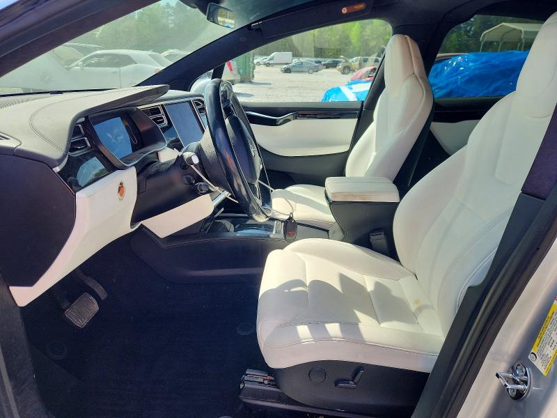 Продажа на аукционе авто 2018 Tesla Model X, vin: 5YJXCDE22JF087670, номер лота: 47626516